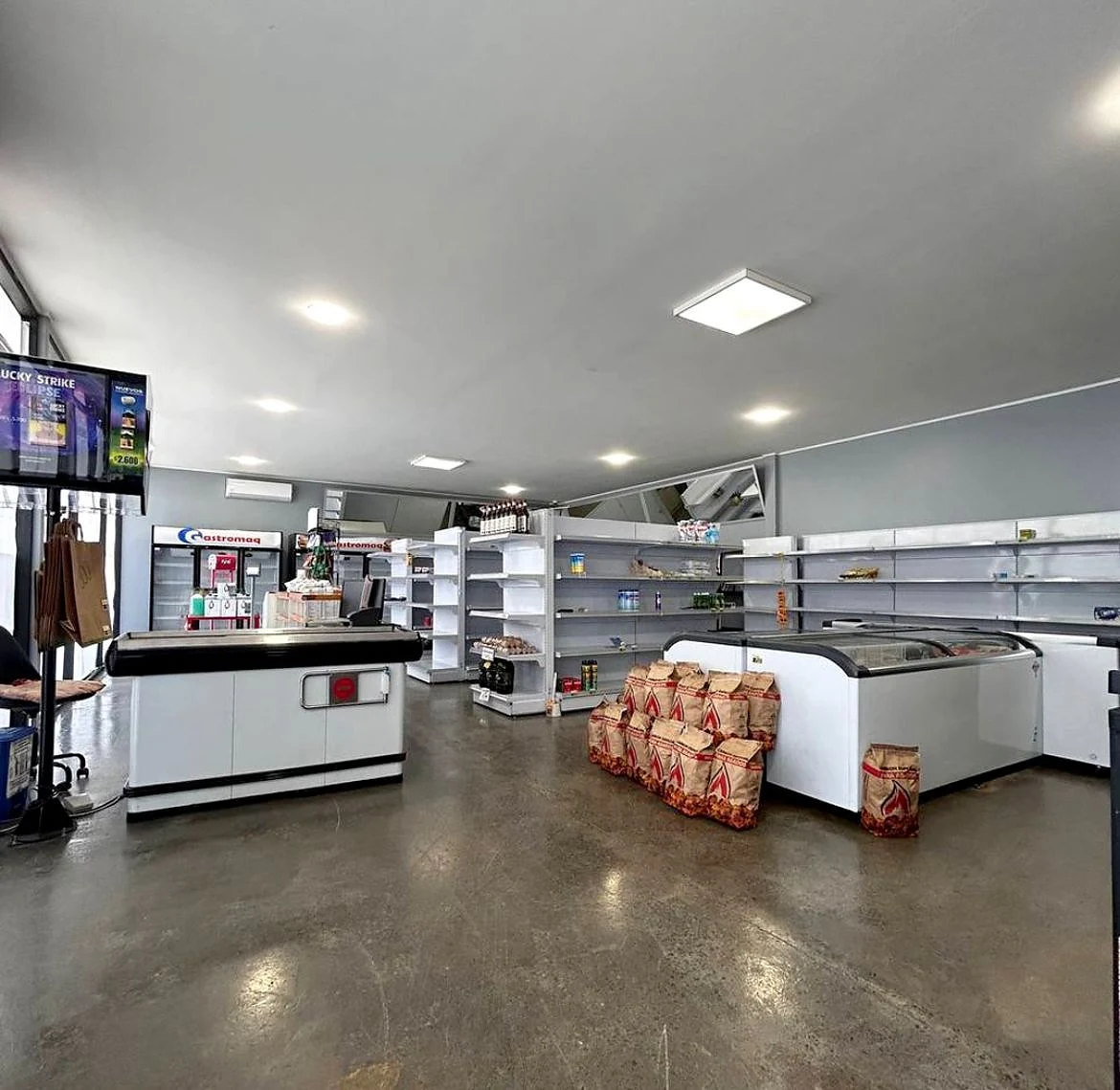 Local Comercial 200 m² en Arriendo – Sor Vicenta, Junto al Terminal, Los Ángeles
