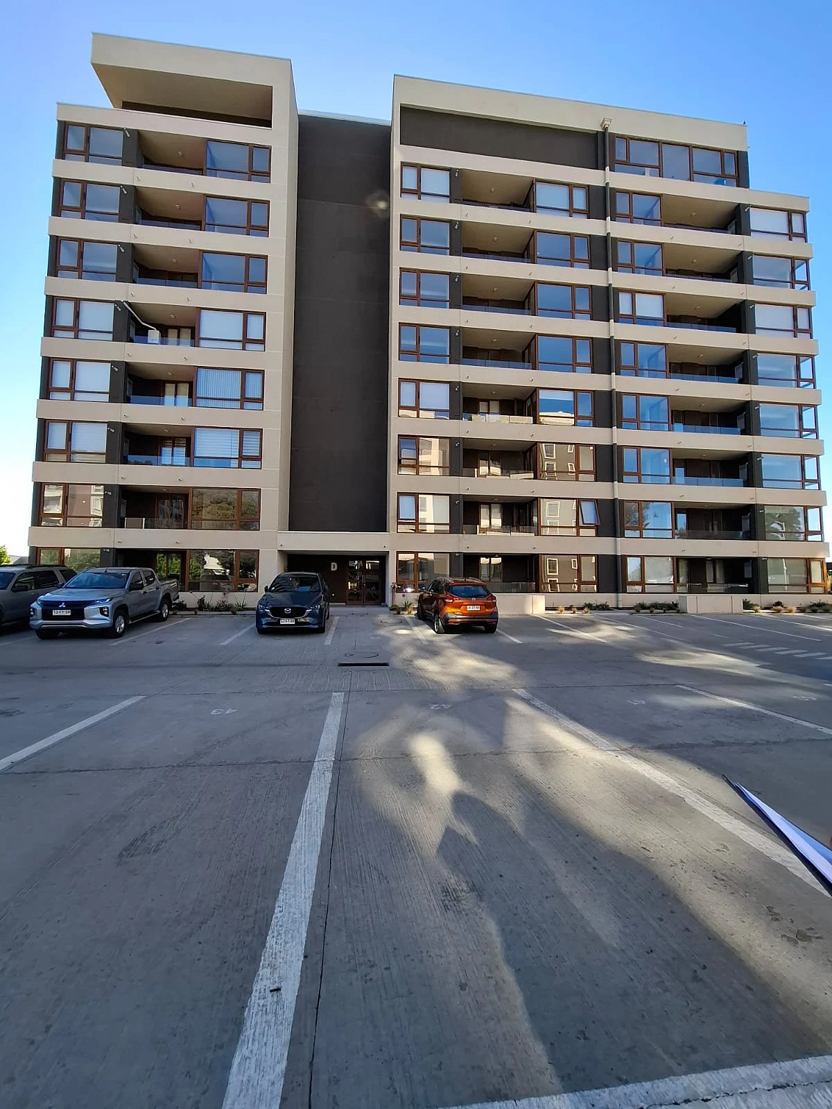 VENTA | DEPARTAMENTO 2 DORMITORIOS + 2 BAÑOS EN LOS ÁNGELES – foto 2